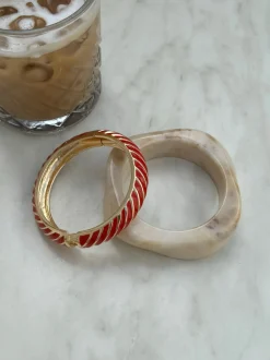 Design By Si Eivora armbånd med striber - Rød/guld Sale