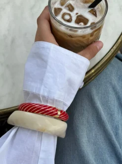 Design By Si Eivora armbånd med striber - Rød/guld Sale