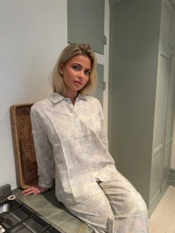Design By Si Esme pyjamas sæt - Off white/blå Clearance