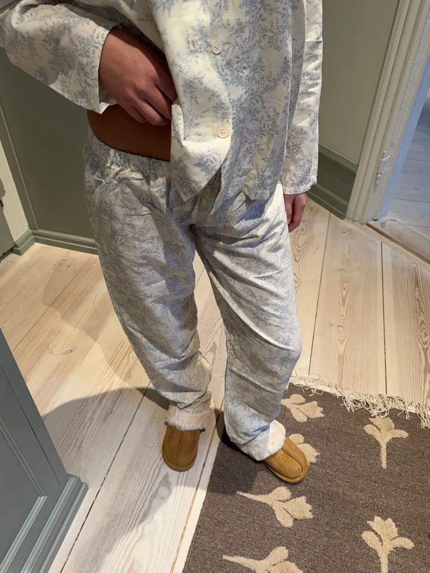 Design By Si Esme pyjamas sæt - Off white/blå Clearance