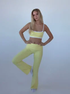 Design By Si Essential flared pants - Butter Sale
