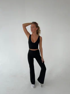 Design By Si Essential flared pants - Jet black Hot