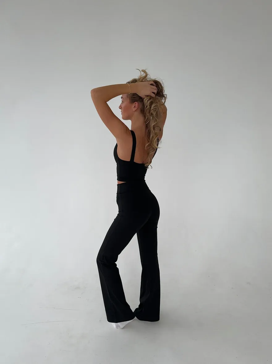 Design By Si Essential flared pants - Jet black Hot