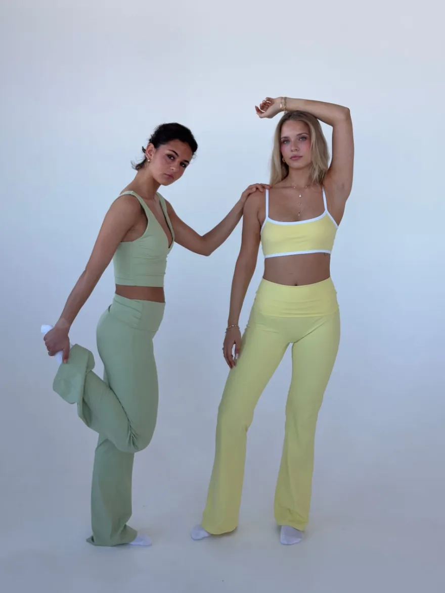Design By Si Essential flared pants - Matcha Hot