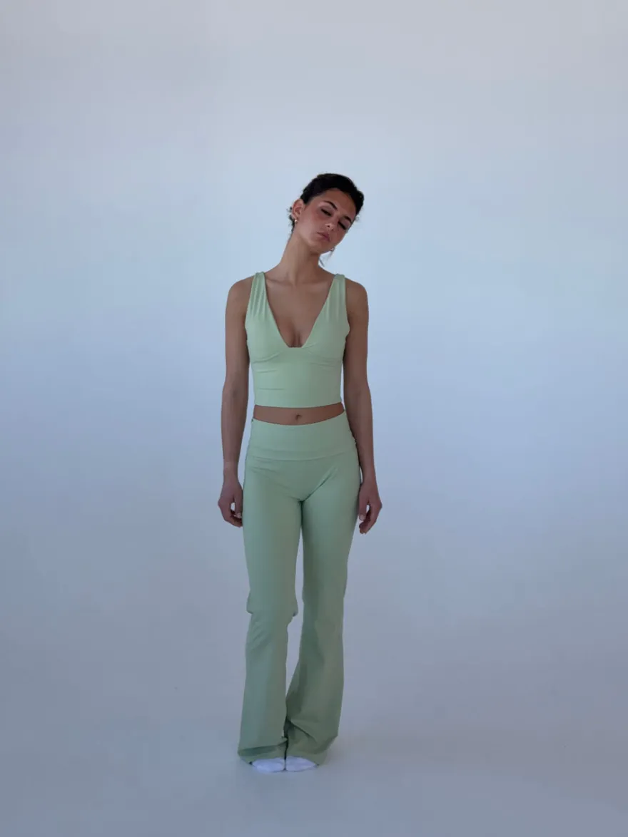 Design By Si Essential flared pants - Matcha Hot