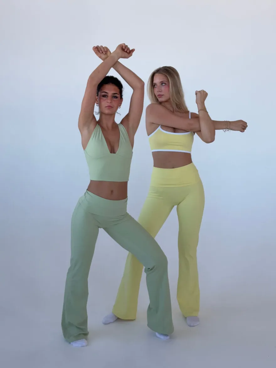 Design By Si Essential flared pants - Matcha Hot