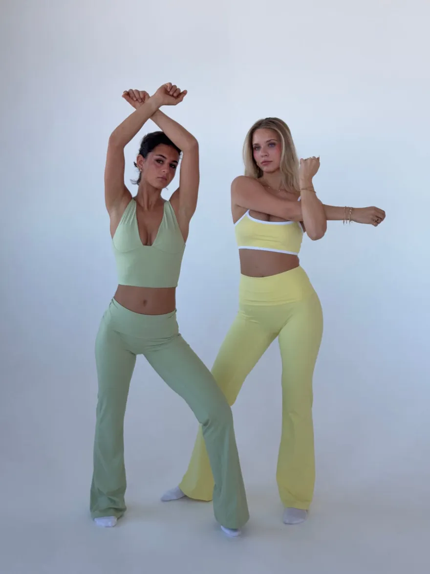 Design By Si Essential flared pants - Matcha Hot