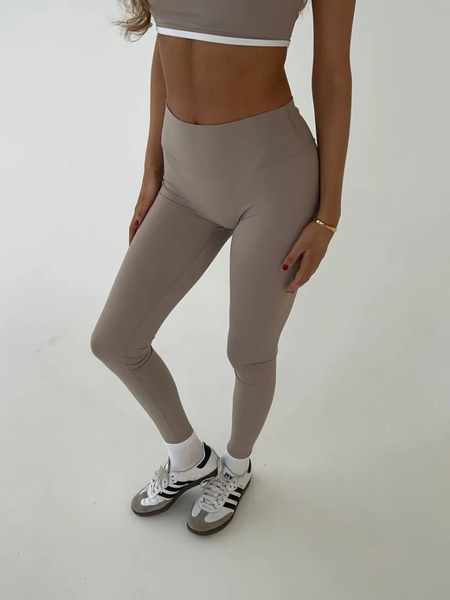 Design By Si Essential leggings - Ash Hot