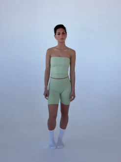 Design By Si Essential shorts - Matcha Best