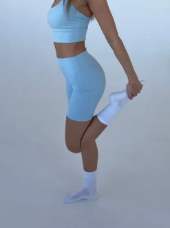 Design By Si Essential shorts - Sky Sale