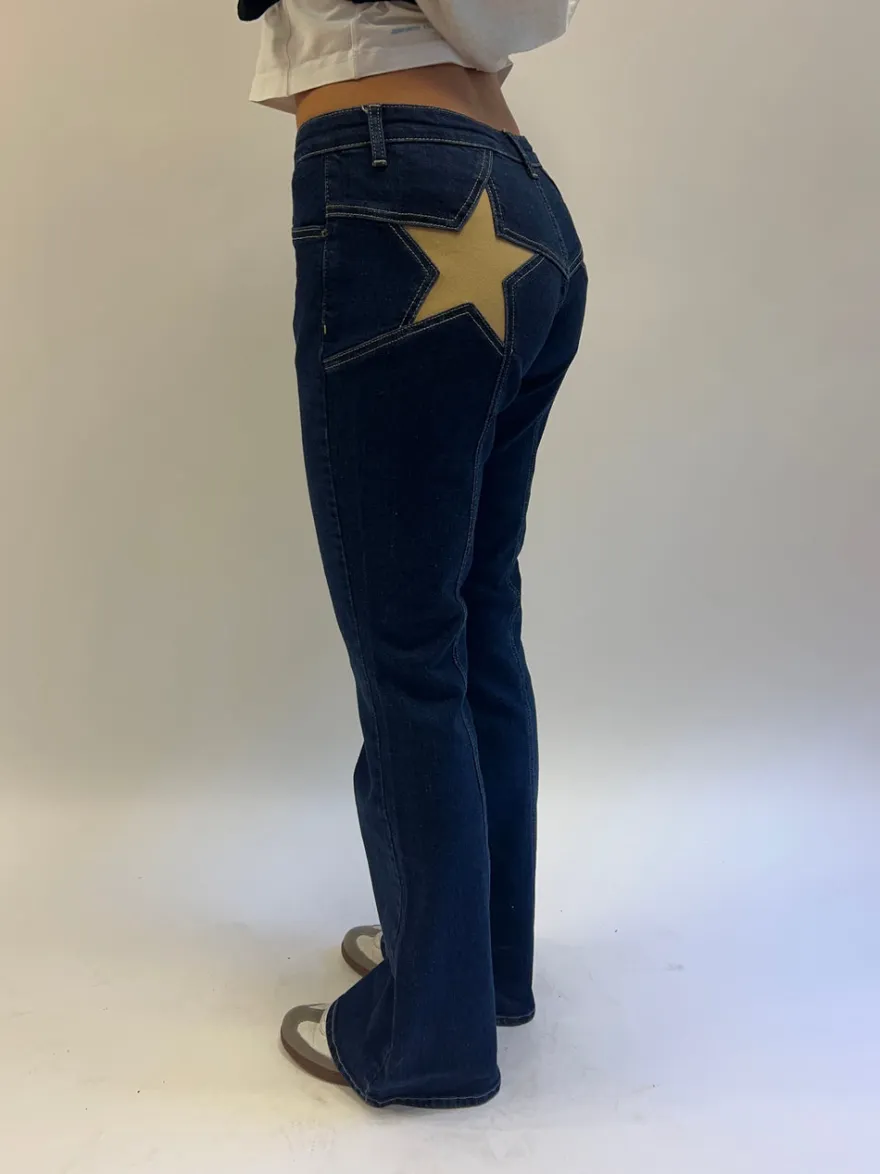 Design By Si Flared star jeans med guld stjerne - Mørk denim Clearance