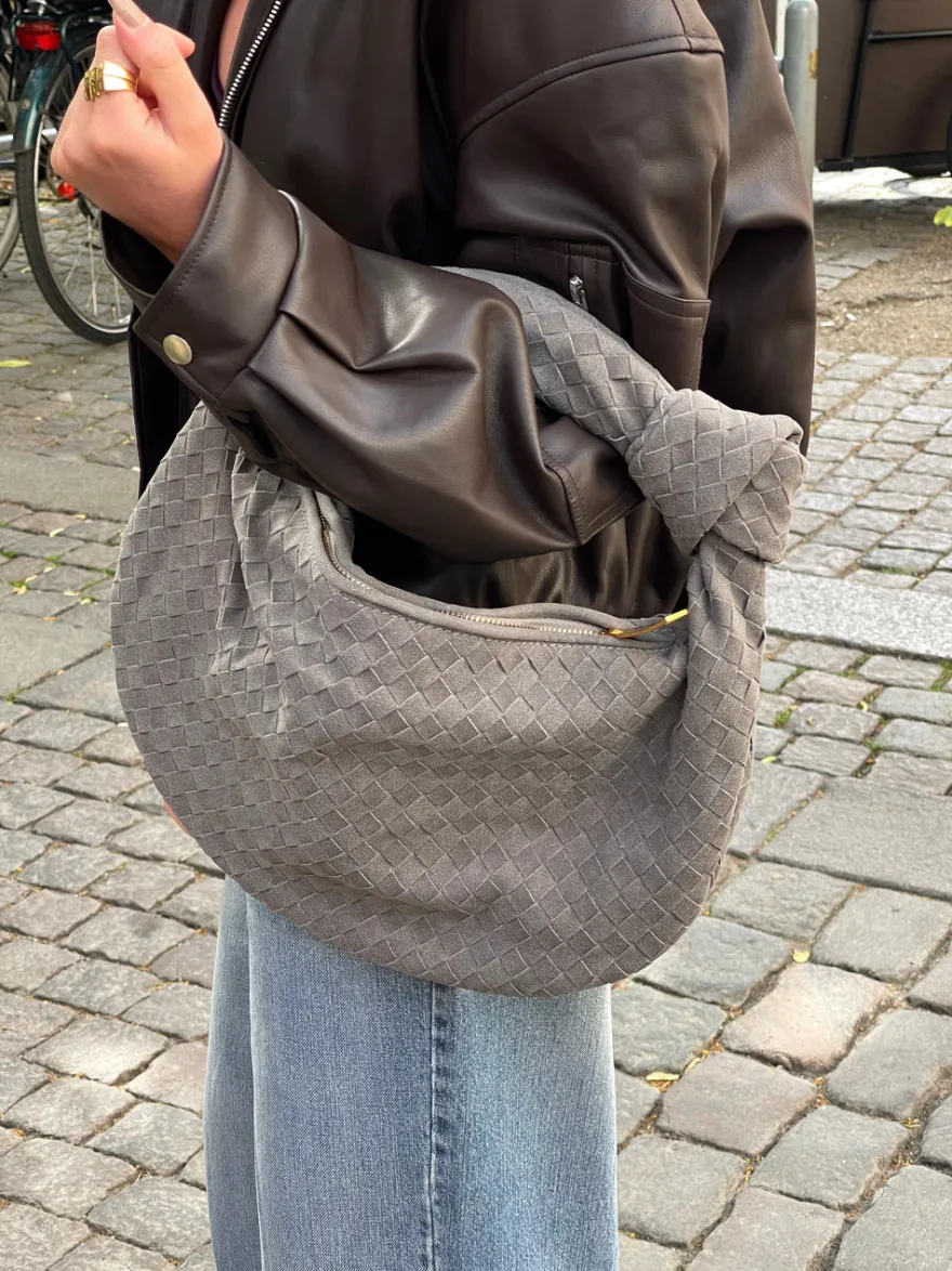 Design By Si Florence taske i ruskind - Grå Discount