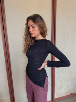 Design By Si Florine bluse med lange ærmer - Sort