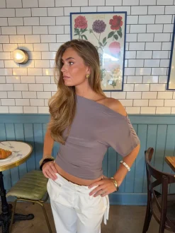 Design By Si Florine figursyet t-shirt - Taupe Online