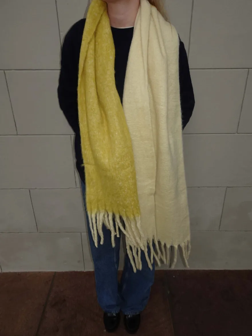 Design By Si Gale tørklæde - Gul/off white