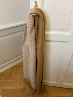 Design By Si Gale tørklæde - Lysebrun Clearance