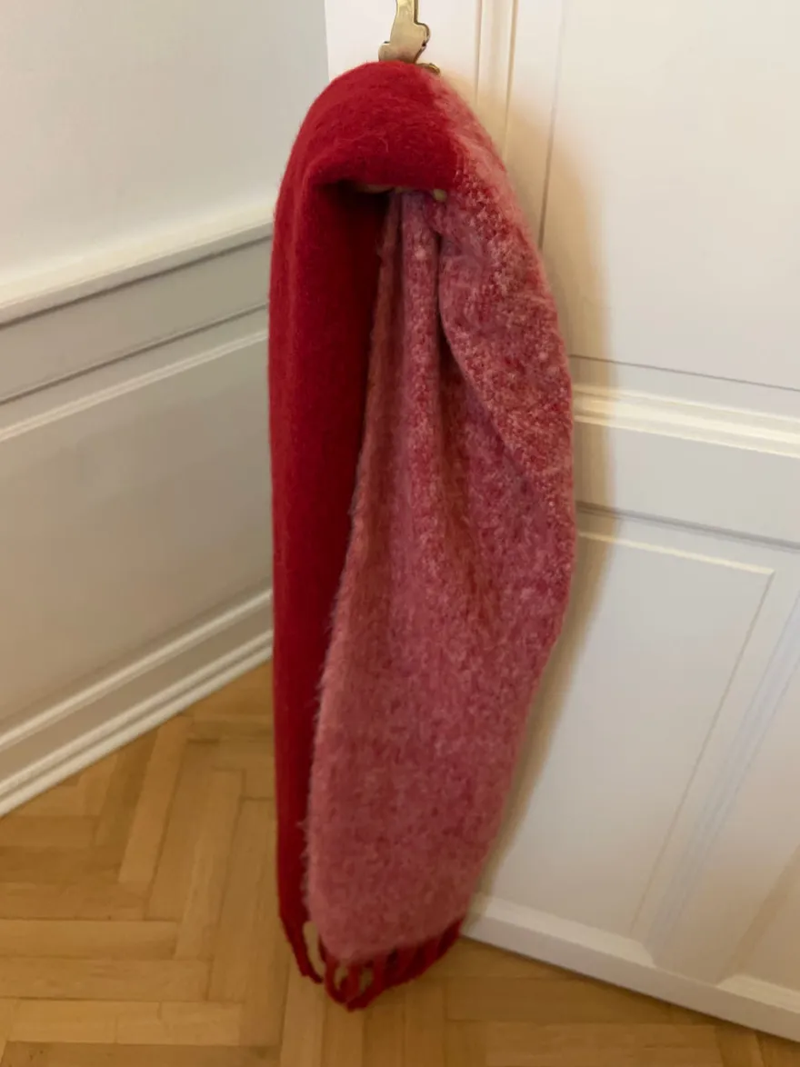 Design By Si Gale tørklæde - Rød Hot