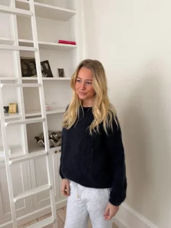 Design By Si Genevieve striktrøje - Navy Sale