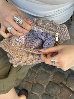 Design By Si Hæklet clutch - Beige Online