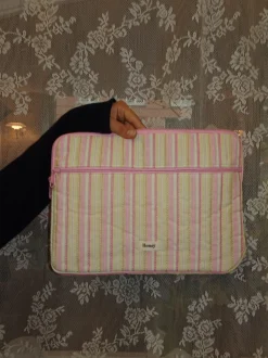 Design By Si Honey computer sleeve - Lyserødt med striber New