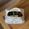 Design By Si Honey lille toilettaske med fiskemønster - Hvid/blå New