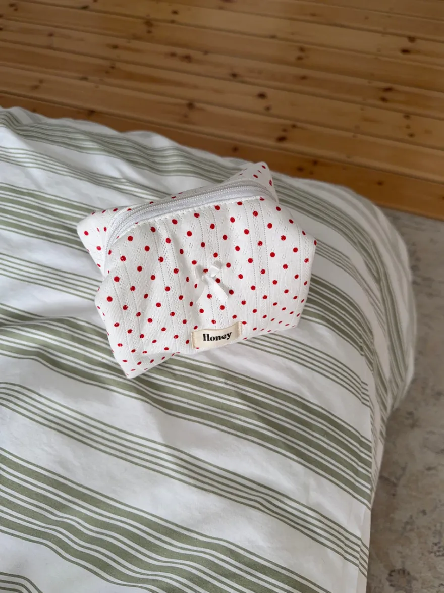 Design By Si Honey lille toilettaske med prikker - Hvid/rød Sale