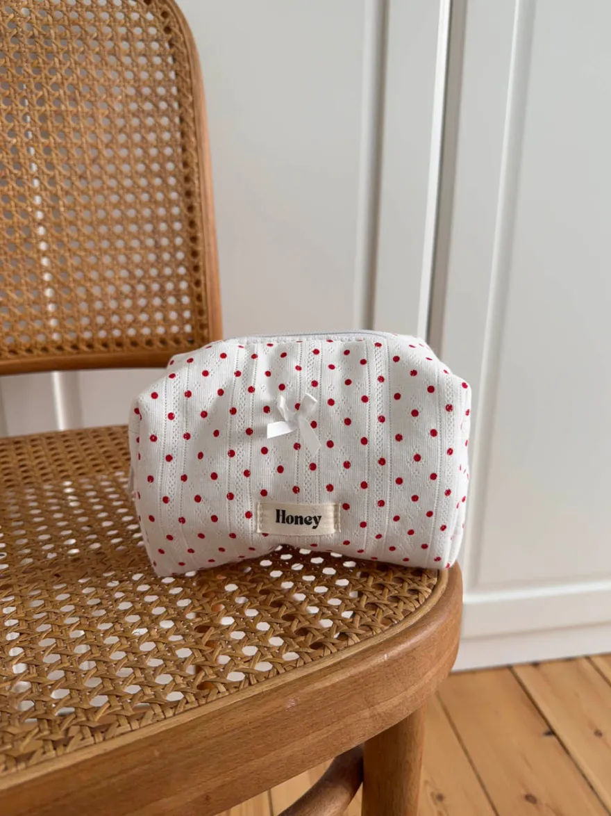 Design By Si Honey lille toilettaske med prikker - Hvid/rød Sale