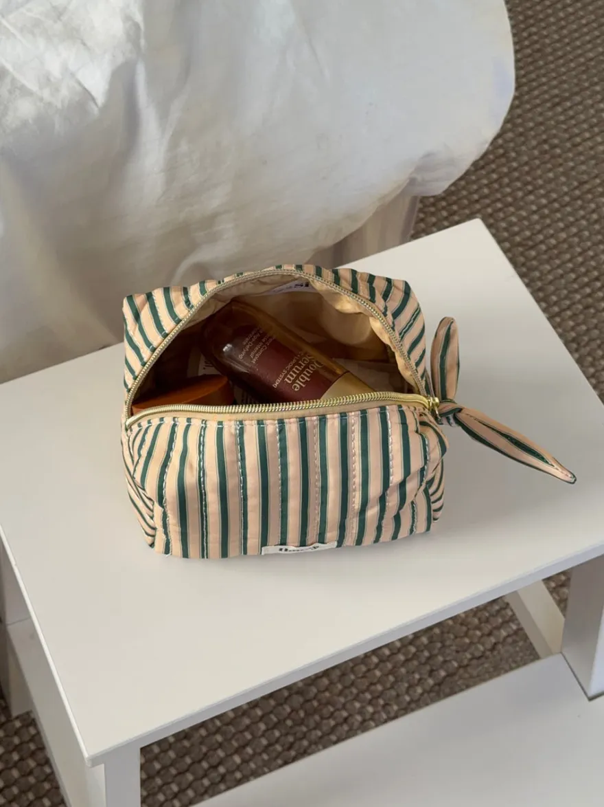 Design By Si Honey lille toilettaske med striber - Beige/grøn New