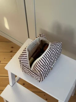 Design By Si Honey lille toilettaske med striber - Beige/brun New