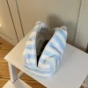 Design By Si Honey lille toilettaske med striber - Hvid/blå Hot