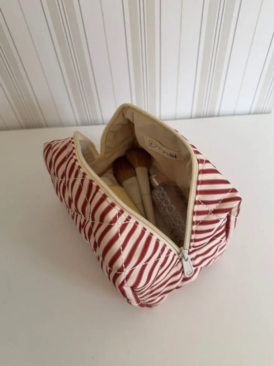 Design By Si Honey lille toilettaske - Striber i rød/beige Sale