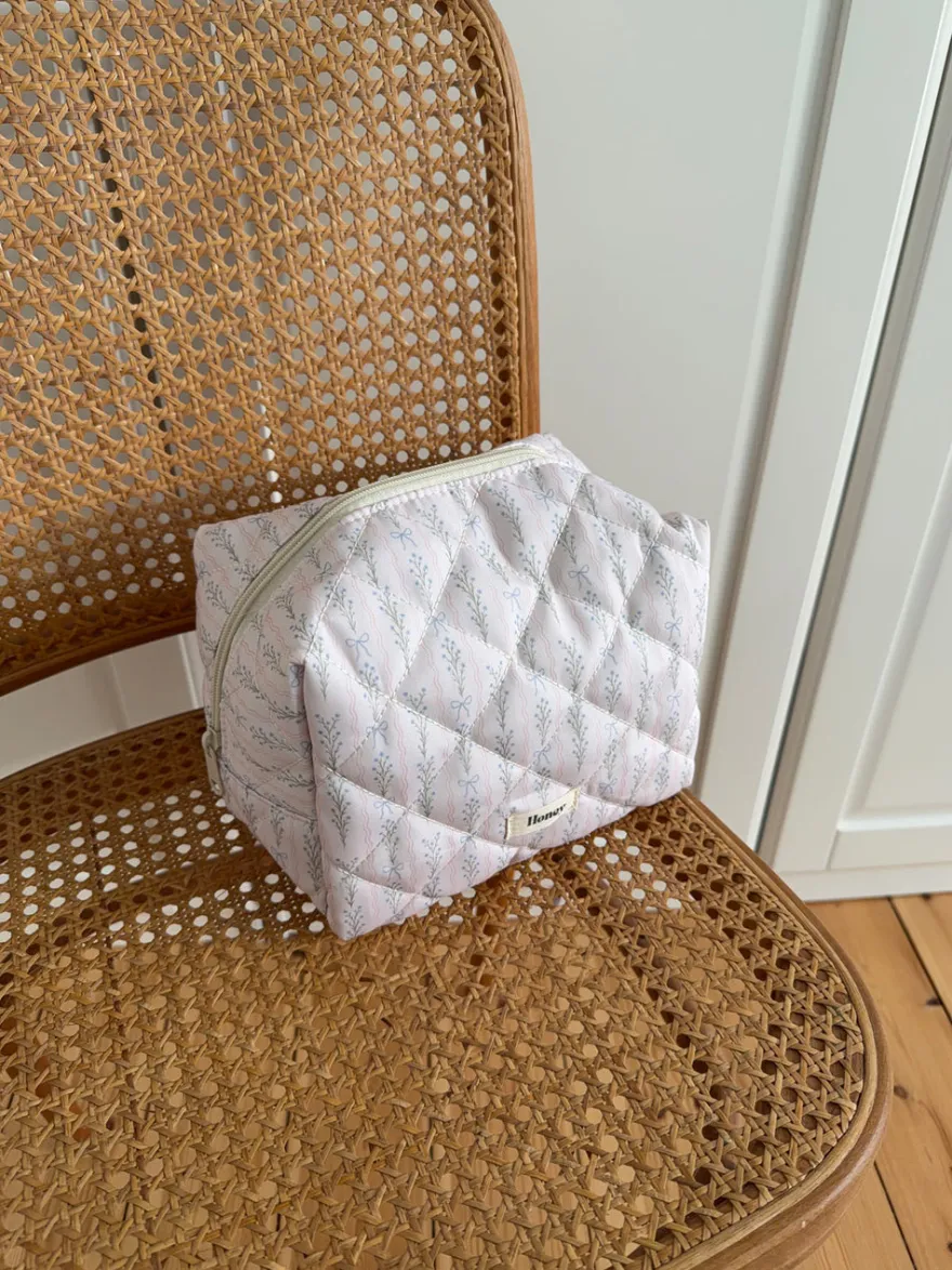 Design By Si Honey stor toilettaske med mønster - Off white Hot