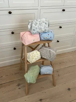 Design By Si Honey stor toilettaske - Mint grøn i broderi Discount