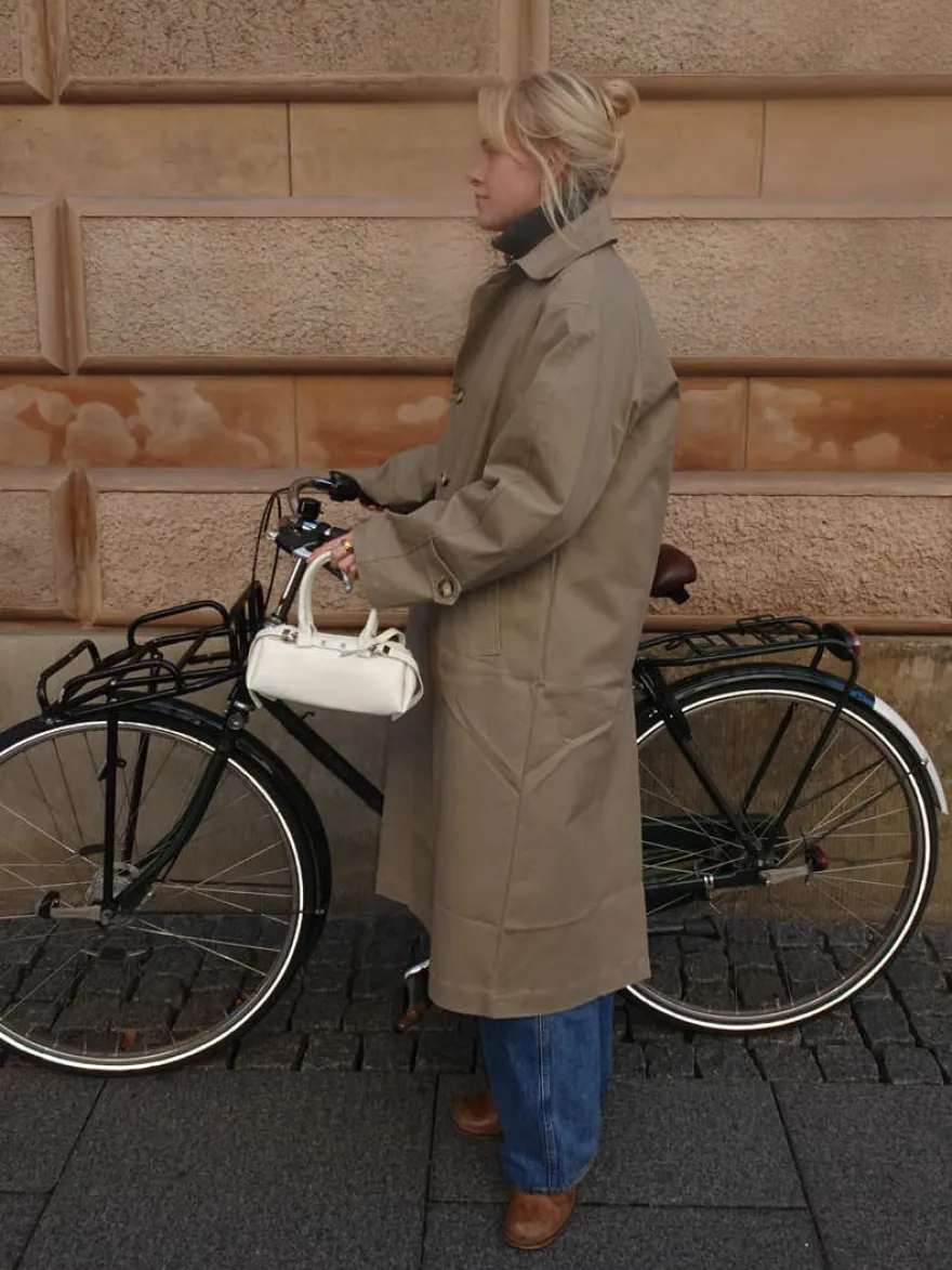 Design By Si Ines håndtaske med spænde - Hvid Hot
