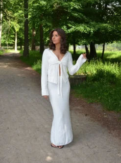 Design By Si Ines maxinederdel i strik - Hvid Online