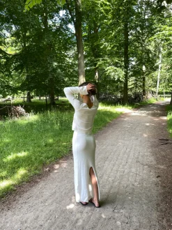 Design By Si Ines maxinederdel i strik - Hvid Online
