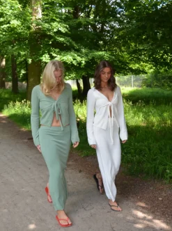 Design By Si Ines maxinederdel i strik - Støvet grøn Sale