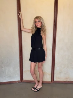 Design By Si Jolene halterneckkjole med pallietter - Sort Sale