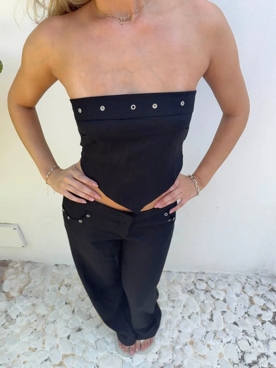 Design By Si Josifina top med små metalringe - Sort New