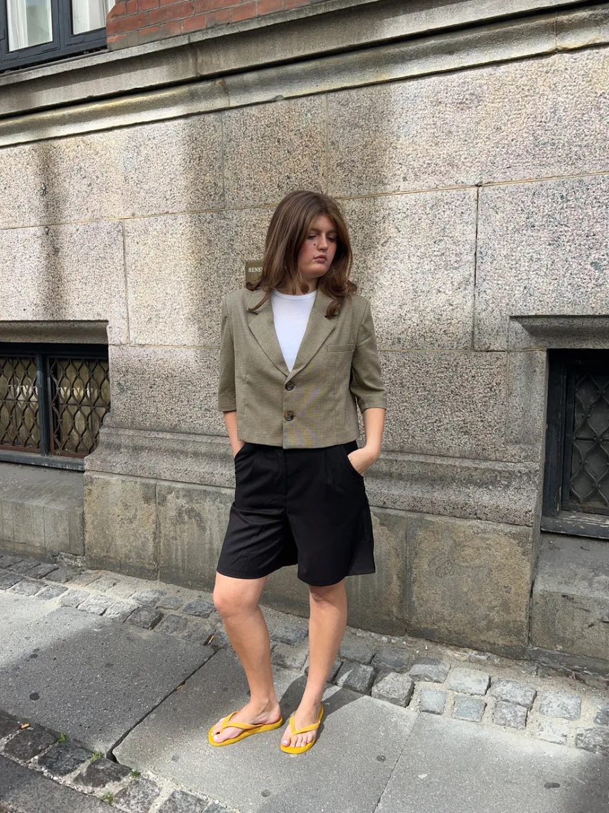 Design By Si Juliane cropped blazer i tern - Grøn Sale
