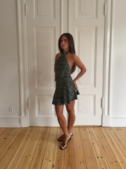 Design By Si Kaiana kjole med åben ryg - Mørkegrøn New