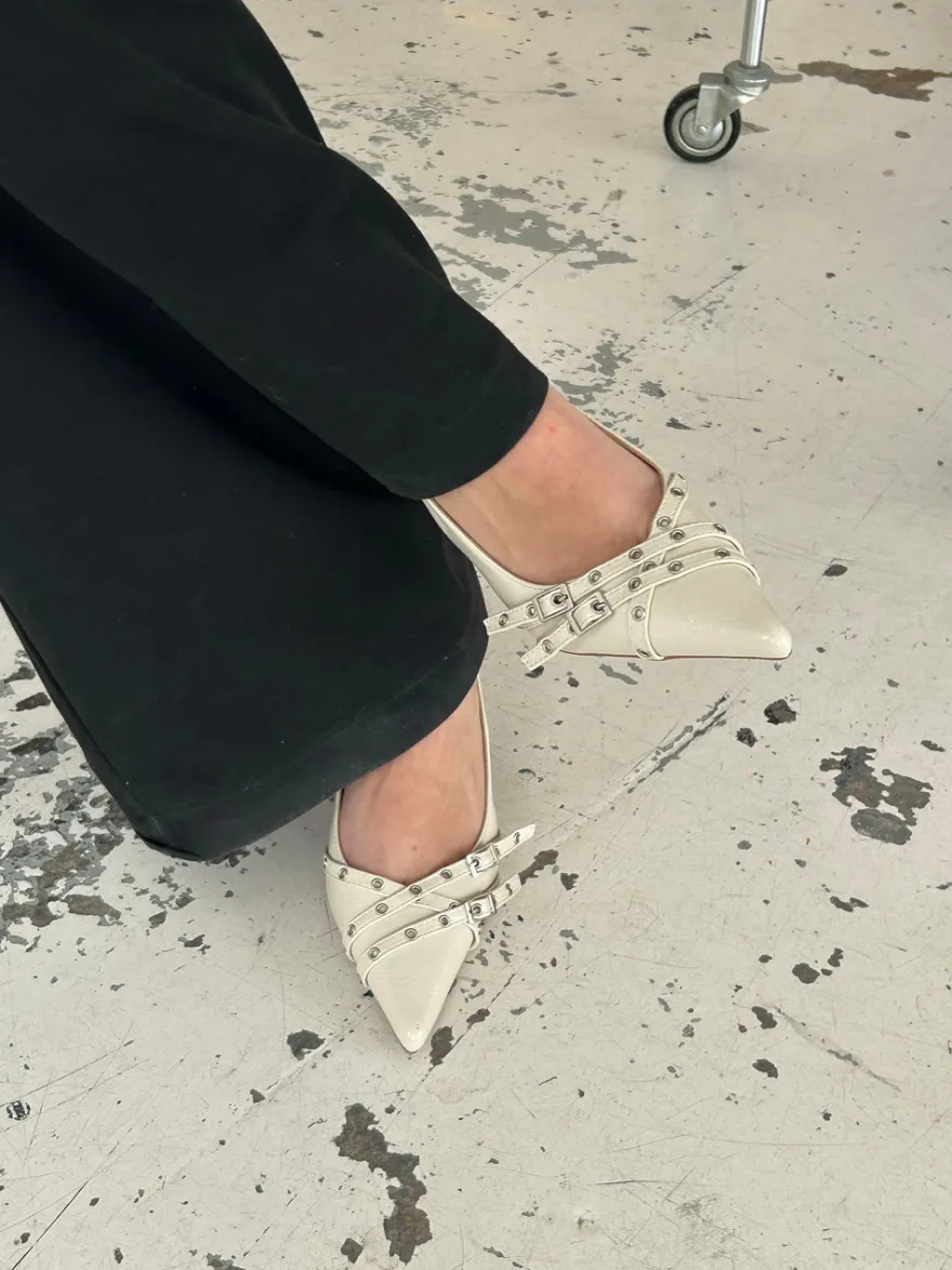 Design By Si Kandy slingback stiletter - Cream Online