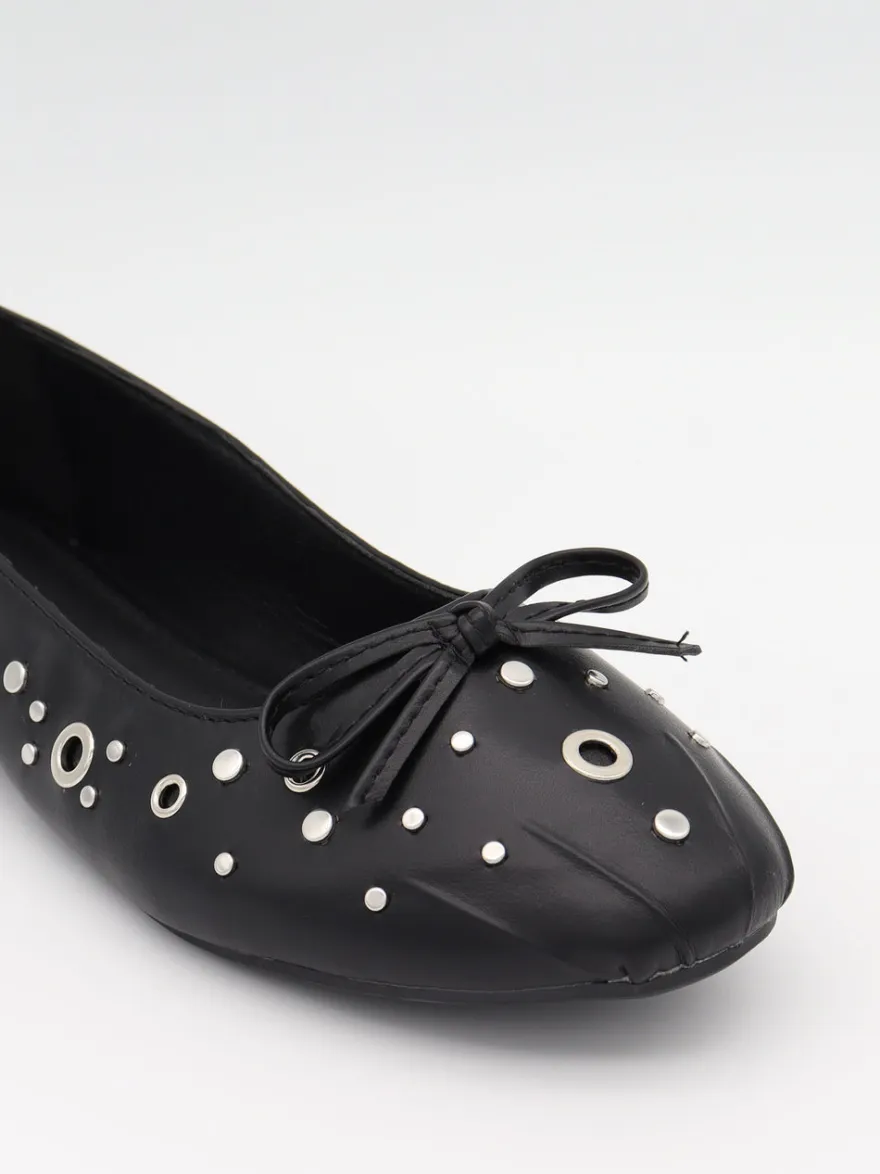 Design By Si Katarine ballerinaer med nitterdetaljer - Sort Clearance