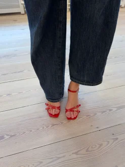 Design By Si Katianna hæle med spændedetaljer - Rød Outlet