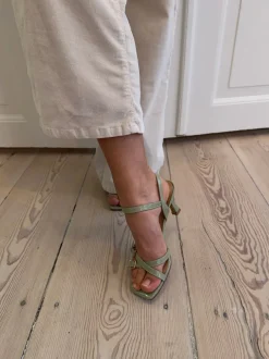 Design By Si Katianna hæle med spændedetaljer - Pastelgrøn Discount