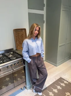 Design By Si Lavinia stribet cropped skjorte - Blå/hvid Hot