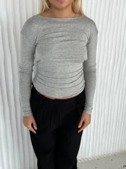 Design By Si Leah bluse med åben ryg - Lysegrå Sale