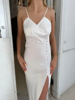 Design By Si Lelo satinkjole - Hvid Best