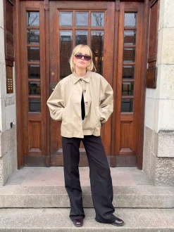 Design By Si Lenaya jakke med denimryg - Beige New