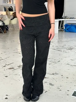 Design By Si Lilia bukser i broderie anglaise - Sort Sale